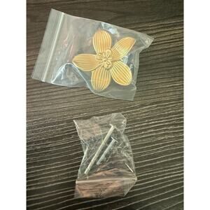 NWT Brushed Gold Flower Cabinet Knob, 60mm/ 2.36" Kitchen Gold Drawer Pulls